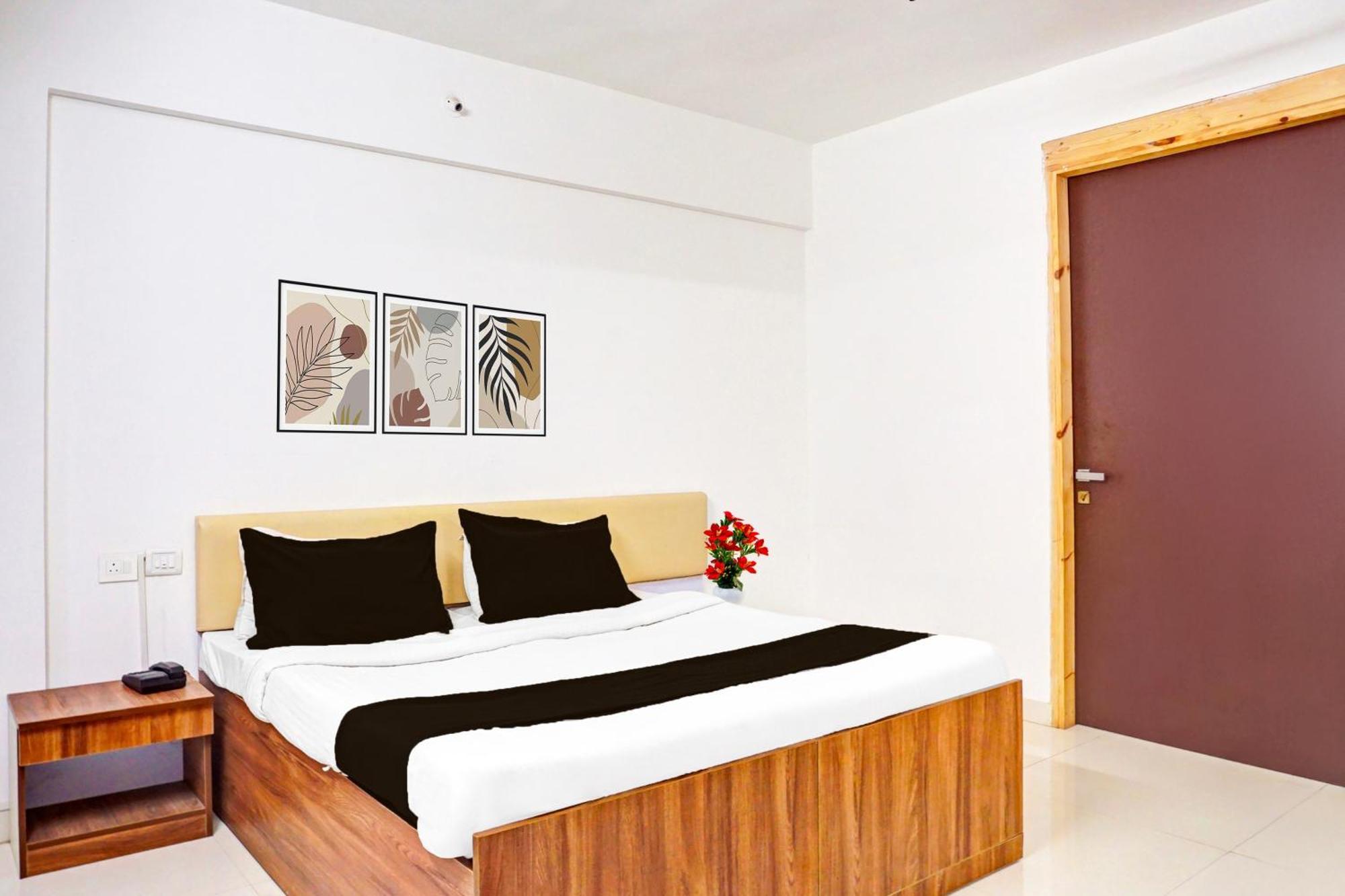 Super Collection O Baner Formerly Seven Hills Dāpuri Exterior foto